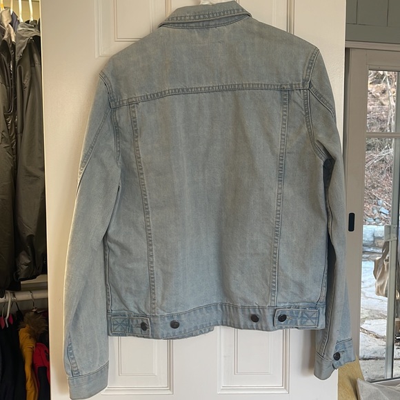 Light jean jacket - Picture 2 of 2